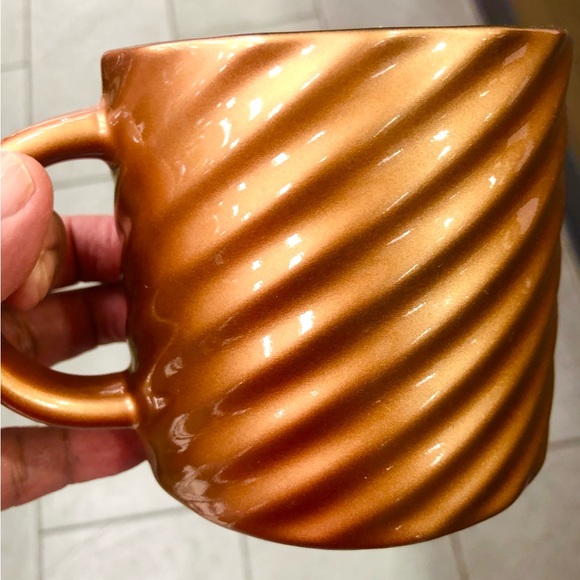 Starbucks Accessories - Starbucks Copper Bronze Gold Swirl Coffee Tea Mug Cup 14 oz